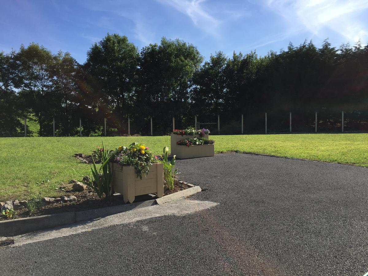 Marnic House Bed & Breakfast Ballyhaunis Bagian luar foto